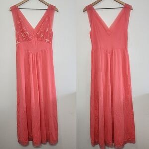 Vanity Fair Coral Maxi Vintage Nightgown Size 36